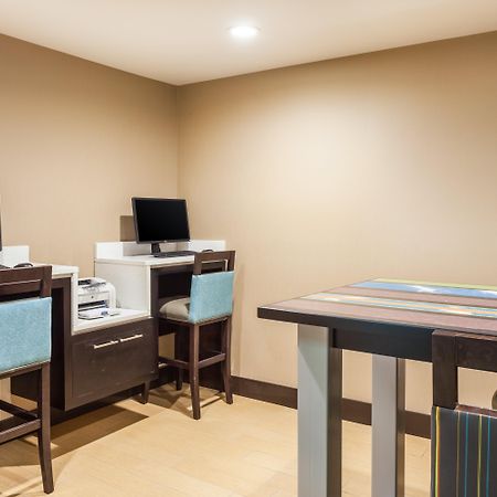 Holiday Inn Express Hotel & Suites Mebane By Ihg Exteriér fotografie
