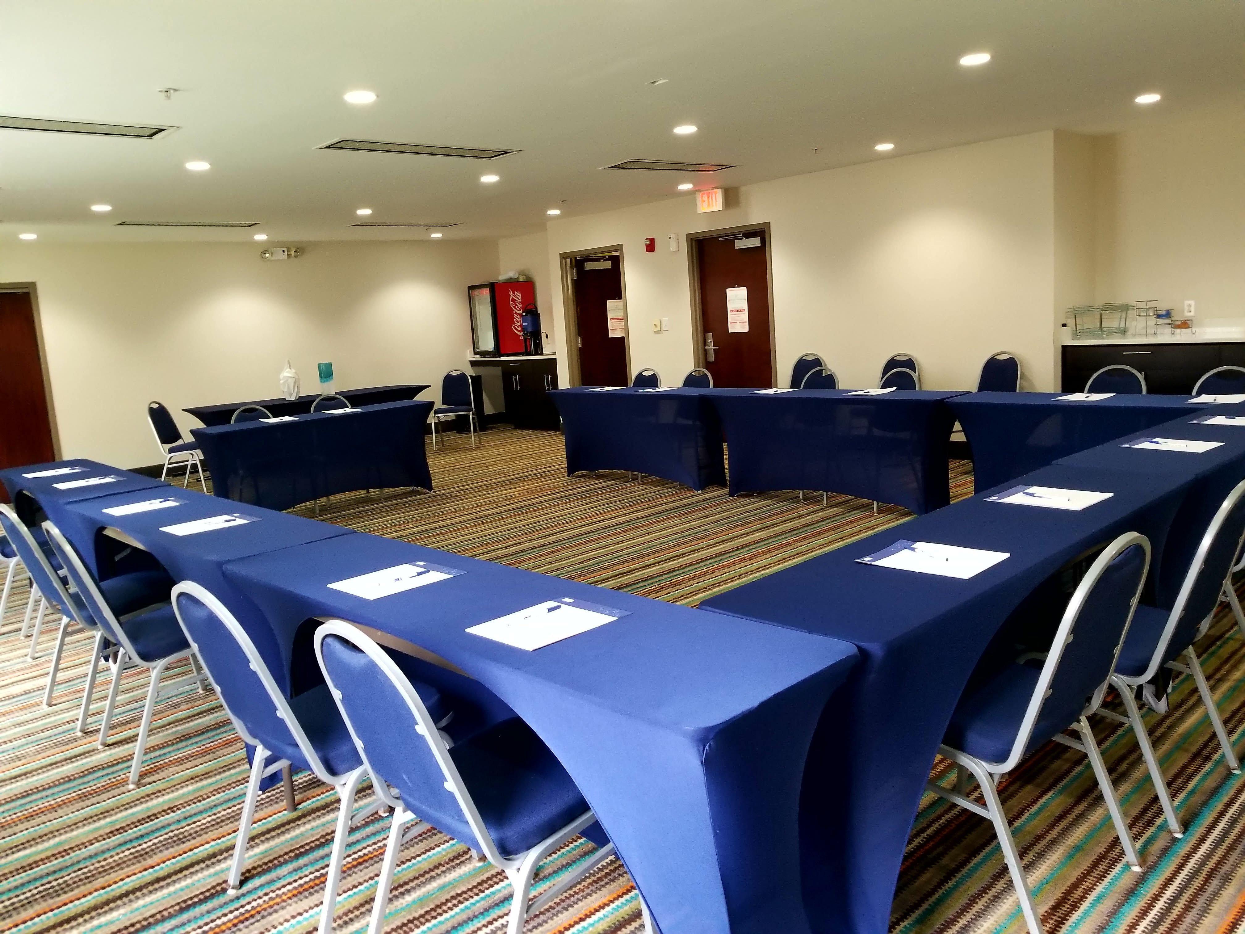 Holiday Inn Express Hotel & Suites Mebane By Ihg Exteriér fotografie