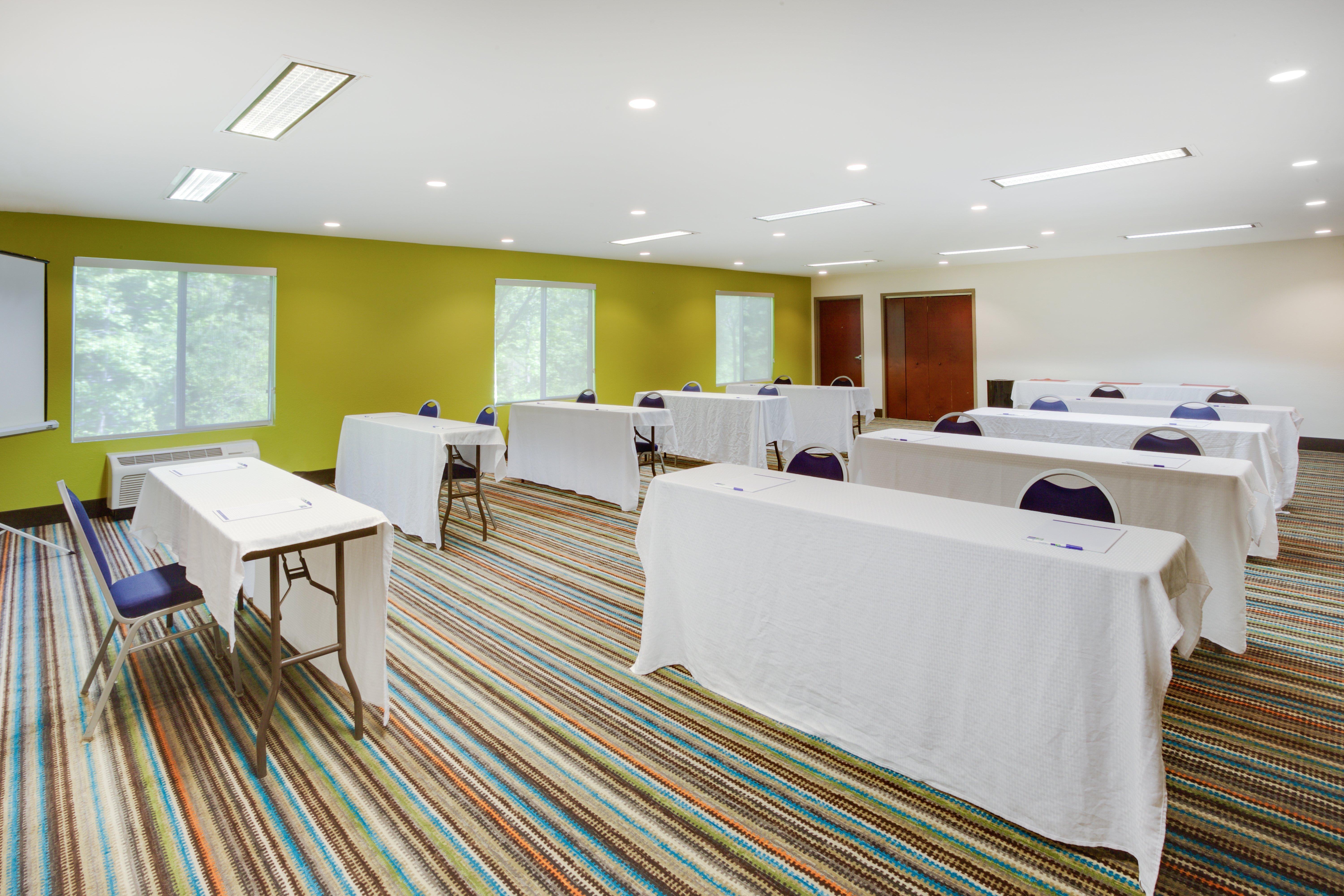 Holiday Inn Express Hotel & Suites Mebane By Ihg Exteriér fotografie
