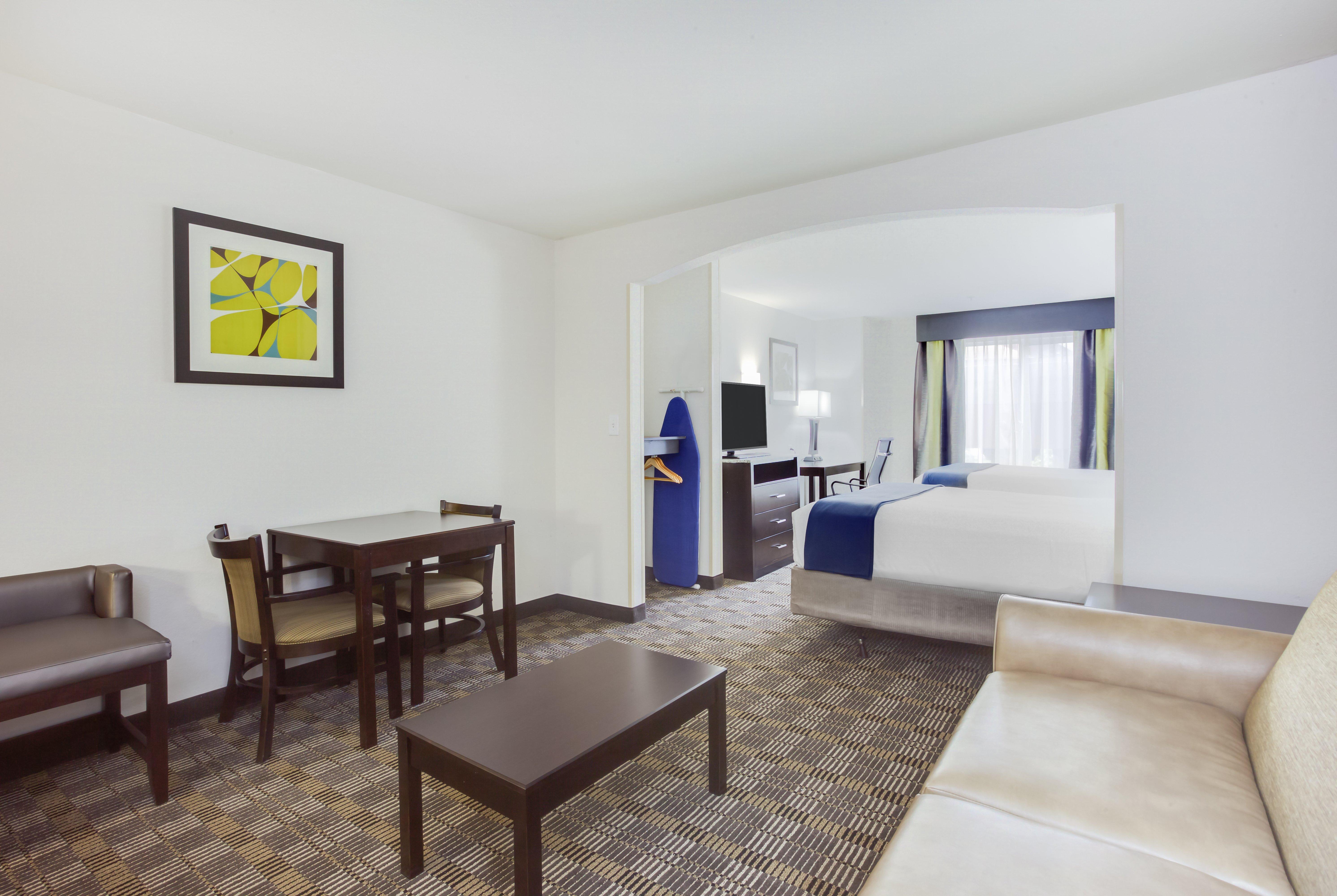 Holiday Inn Express Hotel & Suites Mebane By Ihg Exteriér fotografie