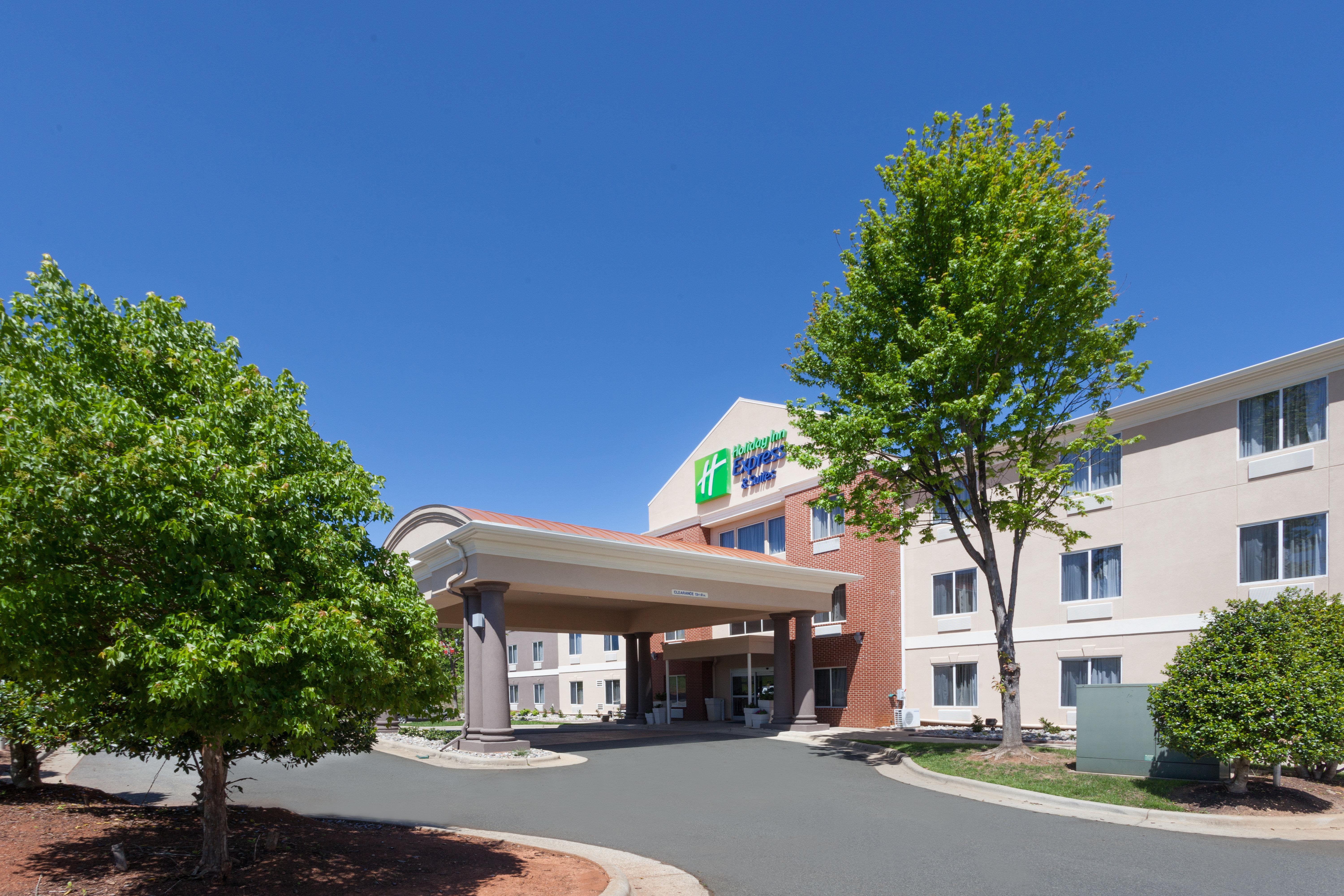 Holiday Inn Express Hotel & Suites Mebane By Ihg Exteriér fotografie